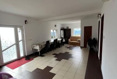 Vila (P+1+M) în stațiunea Rânca - poziție centrală - 2