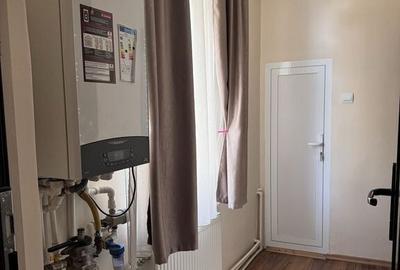 Casă cu 3 camere cu Teren 1650 Mp în Piața Centrală - 7