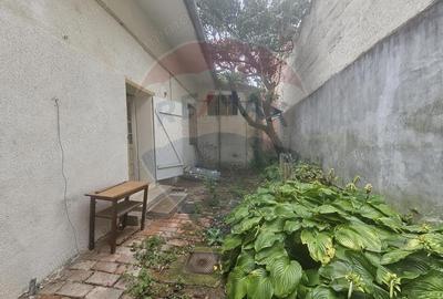 Casă cu 4 camere cu Teren 346 Mp în Central - 10