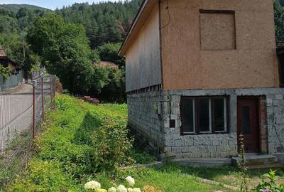 Casă cu 4 camere în Nehoiu - 4