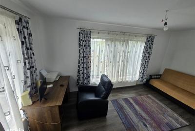 Casă cu 4 camere în Central - 1