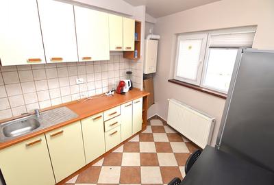 Apartament cu 3 camere semidecomandat, mobilat în Unirii - 23