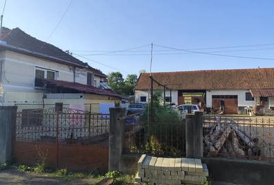 Casa ?i gradina de vanzare in Silva?u de Jos - Ha?eg HD. Rog citi?i descriere anun?ului ! 75 000 EU - 2