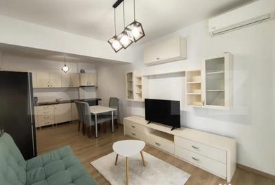Apartament cu 3 camere decomandat în Central - 2