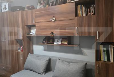 Apartament de vanzare, cu 3 camere, 66 mp, zona Burdea - 7