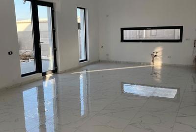 Casă cu 3 camere în Berceni - 2