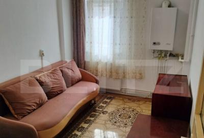 Apartament cu 2 camere, de inchiriat - etaj 1, zona centra Apartament cu 2 camere, de inchiriat - etaj 1, zona centra - 4