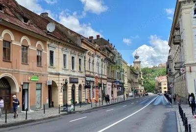 Pod spai?os, transformabil in apartamente, 285 mp, Pia?a Sfatului - 11