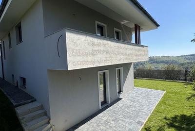 Casă cu 4 camere în Feleacu - 1