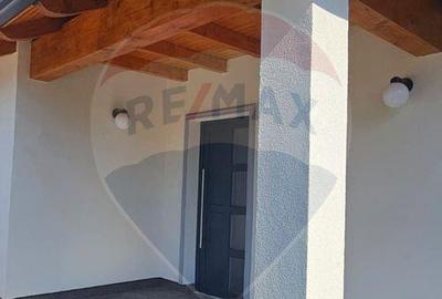 Casa de vanzare noua construita in 2025 - 15