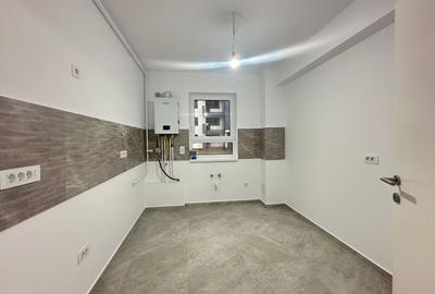 Apartament cu 2 camere decomandat în Tractorul - 13