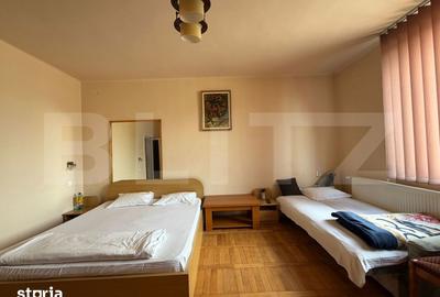 Casă cu 9 camere cu Teren 868 Mp în Micro 1 - 10