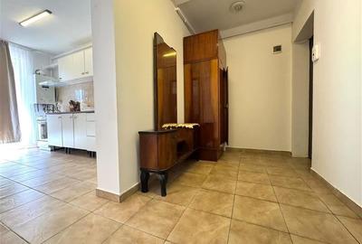 Apartament 2 camere, Decomandate, Parcare, Strada Porii - 2