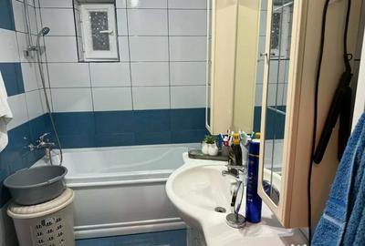 Apartament cu 2 camere semidecomandat în Florești