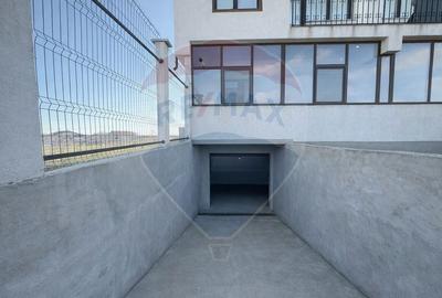 Spațiu comercial, de 170 mp, în Lazu - 5