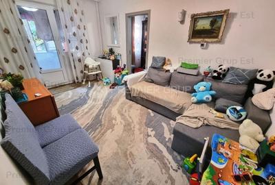Apartament cu 3 camere nedecomandat, mobilat în Tătărași
