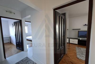 Apartament modern cu 3 camere balcon inchis 2 bai si pivnita in Strand - 4