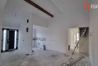 Duplex cu 6 camere cu Canalizare în Ghiroda - 2