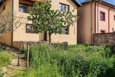 Casă cu 5 camere cu Teren 658 Mp în Fundeni - 6