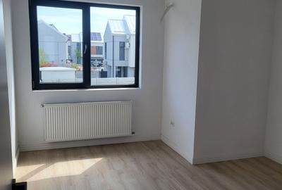 Casă cu 4 camere în Central - 1