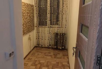 Apartament cu 3 camere decomandat în Valea Rosie - 4