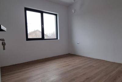 Casă cu 4 camere cu Canalizare în Drumul Taberei - 44