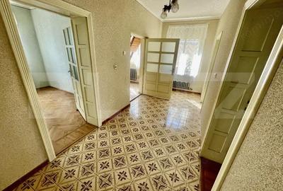 Casă cu 3 camere cu Teren 235 Mp în Central - 7