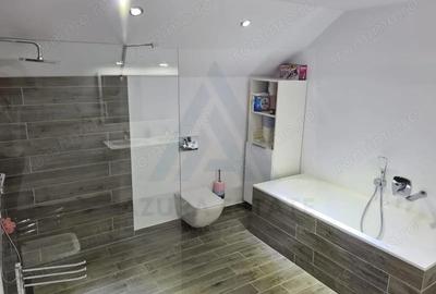 Casă cu 4 camere cu Canalizare în Central - 14