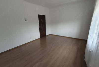 Vand casa la curte comuna in zona Cantemir Oradea - 5