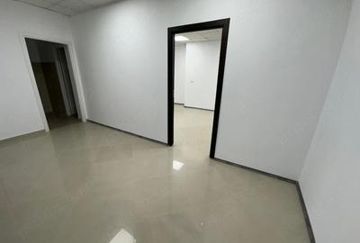 Spațiu comercial, de 260 mp, în Ferdinand - 2