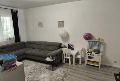 Apartament cu 3 camere decomandat în Berceni - 1