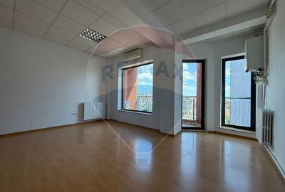 Apartament cu 2 camere decomandat, mobilat în Delfinariu