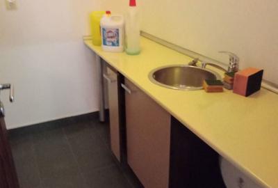 Spațiu comercial, de 310 mp, în Central - 2