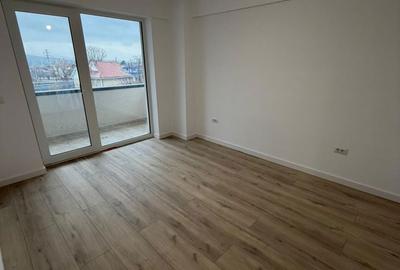 Apartament cu 2 camere decomandat în Central - 3