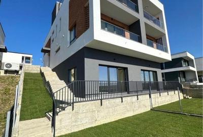 Duplex 193 mp utili , terasa de 65 mp, teren liber 200 mp zona Voronet. - 3