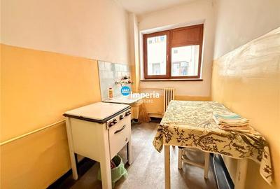 Apartament cu 3 camere decomandat în Central - 4