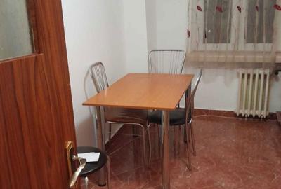 Apartament cu 2 camere decomandat în 1 Mai - 2