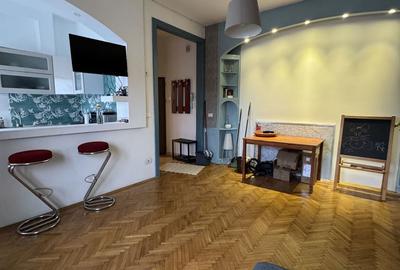 Apartament cu 4 camere, mobilat în Centrul Istoric - 1