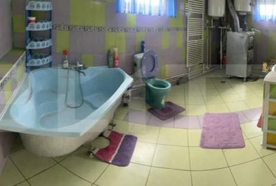 Casă cu 6 camere cu Teren 400 Mp în Rădăuți - 1