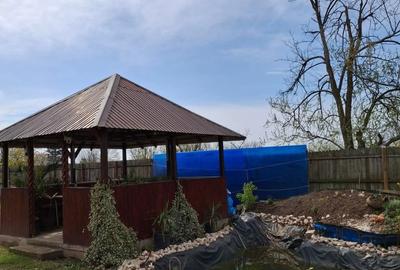 Casă cu 4 camere în Central - 2