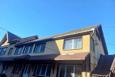 Inchiriez apartament la casa 2camere - 1