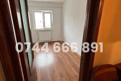 Apartament cu 3 camere decomandat în Central - 2