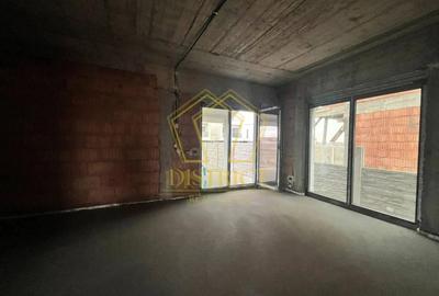 Casă individuală cu 5 camere cu Canalizare în Chișoda