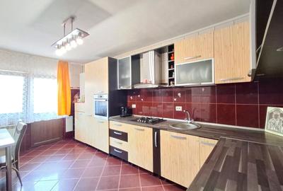 Casă individuală cu 8 camere cu Canalizare în Central - 6