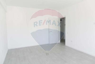 Garsonieră decomandată în Vișani - 5