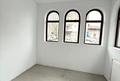Casă cu 5 camere cu Teren 375 Mp în Ultracentral - 10