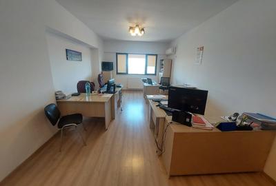 Apartament spatios in bloc nou - 2