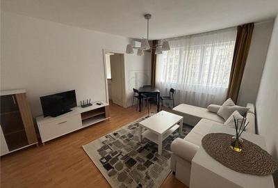Apartament cu 2 camere semidecomandat în Circumvalațiunii - 1