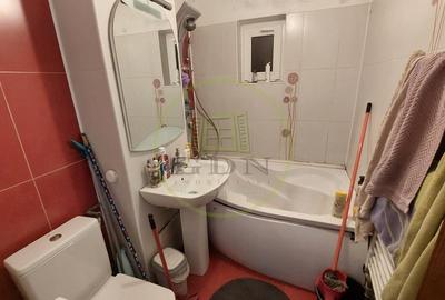 Apartament cu 3 camere semidecomandat, mobilat în Rovine - 6