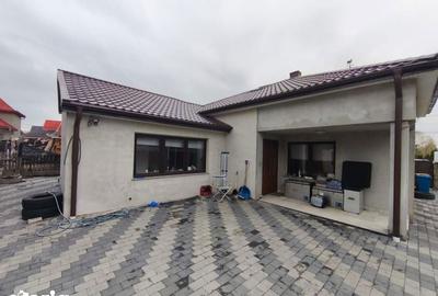 Casă cu 5 camere cu Teren 500 Mp în Central - 4